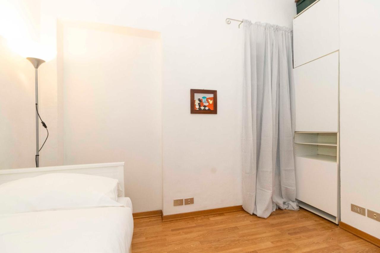 Porta Nuova & San Salvario Roomy Flat Турин Экстерьер фото